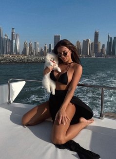 Kamilla - escort in Dubai Photo 6 of 7