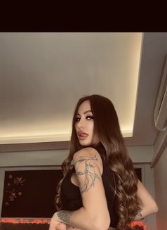 Kamilla Russia - Transsexual escort in İstanbul Photo 3 of 14