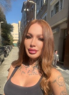 Kamilla Russia - Acompañantes transexual in İstanbul Photo 5 of 14