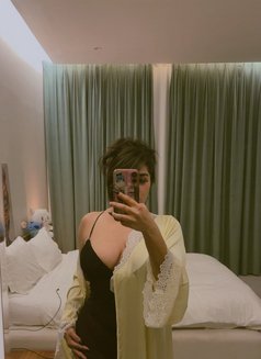 Kamilya - escort in Riyadh Photo 1 of 4