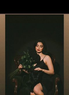 Kamilya - escort in Riyadh Photo 3 of 4