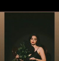 Kamilya - puta in Riyadh