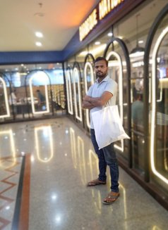 Kamlesh - Male adult performer in Udaipur Photo 1 of 1