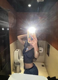 Kamna Cam and Real Meet - escort in Kathmandu Photo 1 of 4