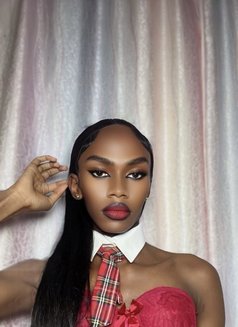 Kamo - Transsexual escort in Nairobi Photo 10 of 11