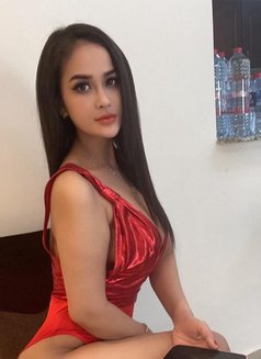 Kamy - escort in Dubai Photo 2 of 4