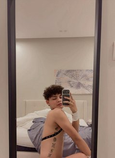 NEW Both In Jeddah - Male escort in Jeddah Photo 2 of 5