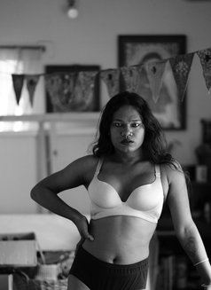 Kanak darling - Acompañantes transexual in Jaipur Photo 8 of 9