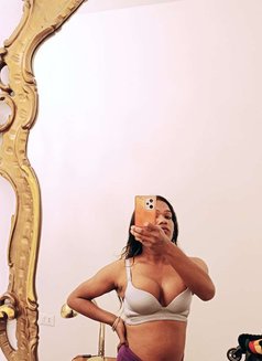 Kanak darling - Transsexual escort in Jaipur Photo 10 of 10