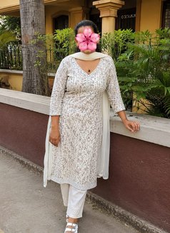 Kanak for Meet - puta in Hyderabad Photo 3 of 6