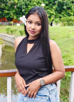 Call girl in Kolkata | Escorts service - escort in Kolkata Photo 4 of 4