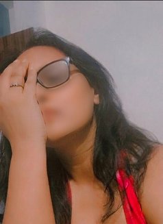 Kanchan - escort in Gurgaon Photo 2 of 3