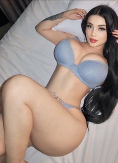 Kandall - escort in Al Manama Photo 1 of 4