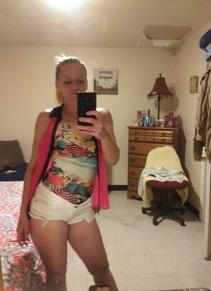 Kandi - adult performer in Bangkok Photo 4 of 7