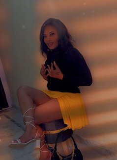 Kandy - puta in Noida Photo 4 of 7