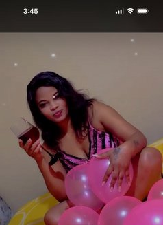 Kandy - puta in Noida Photo 6 of 7