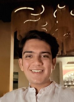 Kani - Male escort in Rajkot Photo 1 of 3