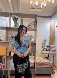 Kania Massage - masseuse in Surabaya Photo 2 of 4