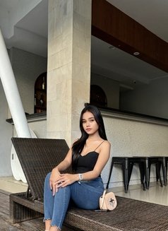 Gadis remaja Kania - escort agency in Bali Photo 2 of 9