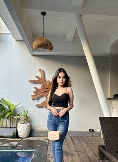 Gadis remaja Kania - Agencia de putas in Bali Photo 3 of 9