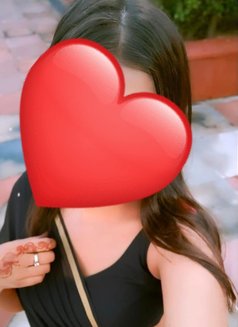 Kanika - escort in Noida Photo 1 of 2