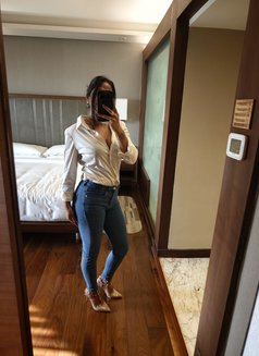 Kanika Arora - escort in Hyderabad Photo 2 of 3