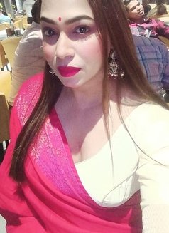 Only video call service - Transsexual escort in Mumbai Photo 6 of 11