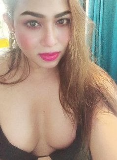 Kanika big active dick only cam show - Transsexual escort in Mumbai Photo 26 of 28