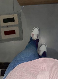 Kanika - escort in Noida Photo 1 of 3