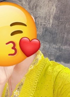 Kanika Independent Escort Gurgaon - escort in Gurgaon Photo 2 of 4