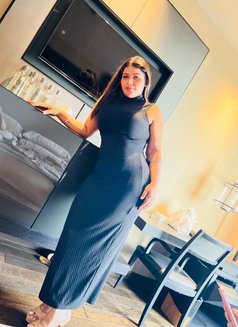 Kanika Independent Girl in Delhi - escort in New Delhi Photo 4 of 5