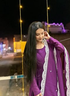 Kanika Independent Girl in Delhi - escort in New Delhi Photo 3 of 6