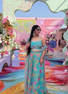 Kanika Independent Girl in Delhi - escort in New Delhi Photo 5 of 6