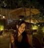 Kanika - puta in Bangalore Photo 1 of 3