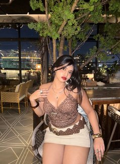 Kanika - escort in Kochi Photo 1 of 6