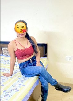 Kanika - escort in Noida Photo 4 of 7