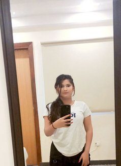 Kanika - escort in Noida Photo 7 of 7
