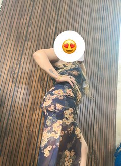 Kanika ray - puta in New Delhi Photo 9 of 12