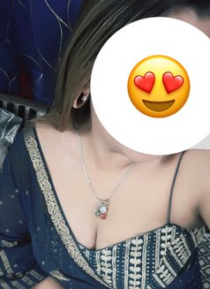 Kanika ray - escort in New Delhi Photo 9 of 19
