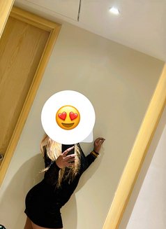 Kanika ray - escort in New Delhi Photo 10 of 19
