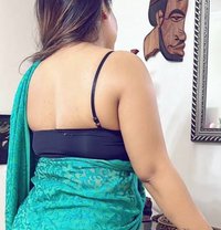 Kanika ray - escort in New Delhi