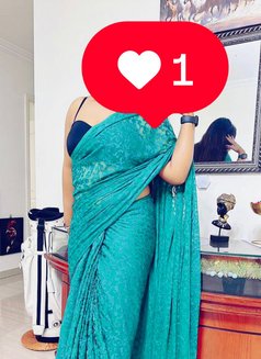 Kanika ray - escort in New Delhi Photo 18 of 19