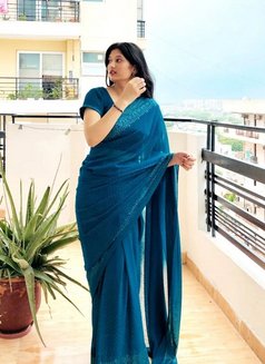 Kanika Reddy - escort in Mumbai Photo 2 of 2