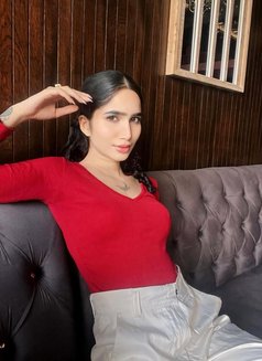 Kanika Sharma - escort in New Delhi Photo 1 of 2