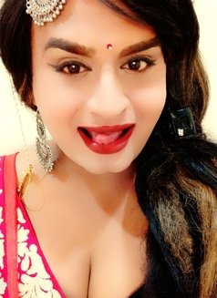 Kanika Sharma - Transsexual escort in Bhopal Photo 5 of 6