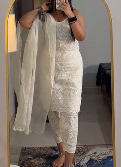 Kanishaka ( kannu ) - escort in Hyderabad Photo 1 of 5