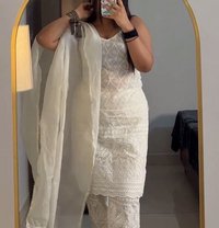 Kanishaka ( kannu ) - puta in Hyderabad