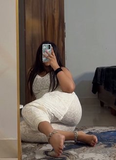 Kanishaka ( kannu ) - escort in Hyderabad Photo 2 of 5