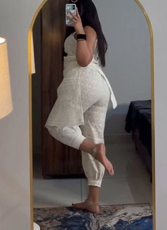 Kanishaka ( kannu ) - escort in Hyderabad Photo 3 of 5