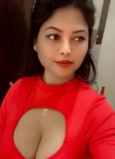 Kanishka - escort in Bangalore Photo 1 of 5